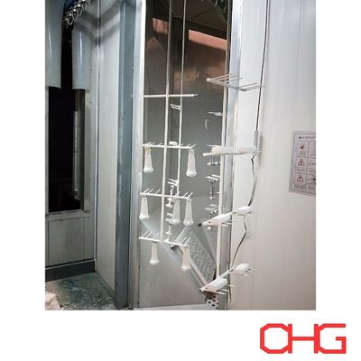 Промышленное применение Профессиональная автоматическая стеклянная смазочная распыляющая линия покраски с конвейерной системой настройки